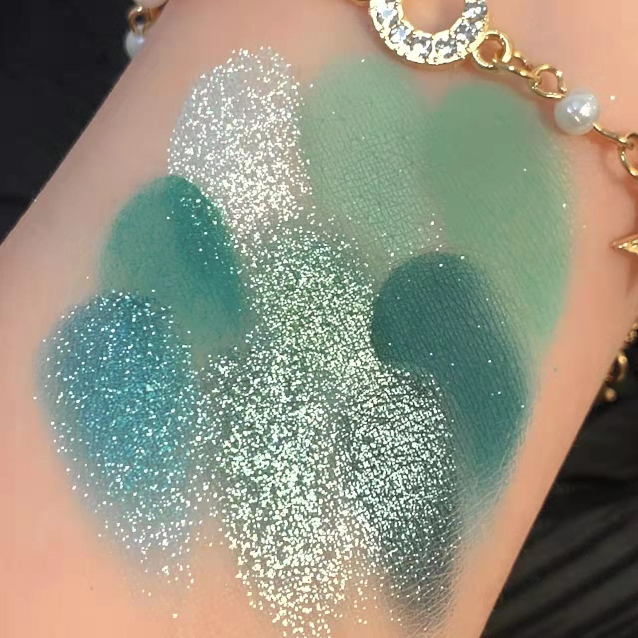 New Avocados Green Pearlescent Eyeshadow Palette Guacamole Glitter Sequins Brighten Eye Grooming Female Cosmetic Makeup Palette